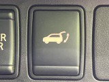 【パワーバックドア】スマートキーや運転席のボタンを押すだけでリアゲートが自動で開閉します!荷物を持っている時や、高い位置にあるバックドアを閉める際に便利な機能です♪