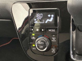オートエアコンは温度を設定するだけで、自動で風量などを設定してくれます。運転しながら操作も必要ないので、安全性も向上します。