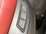 【メモリー機能付きパワーシート】ドライバーごとに設定したシート位置を記憶して、ボタン一つで切り替えできる便利な機能!運転する方が複数名いらっしゃるご家庭におすすめです♪