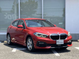 BMW Card (Visa)とBMW Diners Cardの2種類をご用意しております。充実のポイントプログラムや多様なサービスの他にカード契約期間中はBMWエマージェンシー・サービスが24時間365日ご利用いただけます。