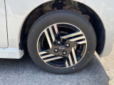 【タイヤ・ホイール】 純正14インチアルミホイール タイヤサイズ《155/65R14》になります。