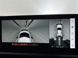 幅も大きいクルマなので、すれ違いも心配ですよね。バックカメラだけでなく、サイドカメラも装備しています。裏道のすれ違いの時なども、活躍してくれます。