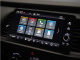 Apple Car Play・Android Autoでスマホ連携が可能!対応するアプリをディスプレイで操作できます。