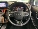 【純正革巻きステアリング】上質な革を使用することで、手にしっかり馴染みとても運転しやすいハンドルです♪