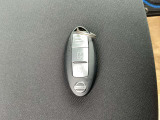 インテリジェントキー装備。ポケットやカバンに入れておくだけ。車両の始動操作を楽にする便利アイテム☆