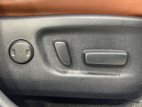 【パワーシート】スイッチ一つで簡単にシートの微調整が可能!電動だから力もいりません!快適なシートポジションにセットして、快適なドライブをお楽しみください。