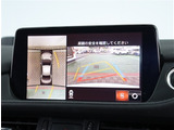 お車選びをお楽しみ頂けるよう、在庫車の展示スペースを十分に確保しております。