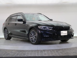 一目で伝わるBMW特有のスポーティーなプロポーションは、BMWの走行性能を生み出すのに欠かせない要因の一つです。細部まで拘りぬいたお車をぜひ一度ご覧ください!