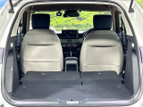 普段のお買い物や通勤、送迎等に十分な荷室スペースを確保しております。セカンドシートを倒すと、大きな荷物の積載も可能です♪