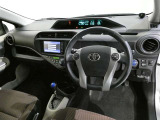 見通しのよいすっきりとした視界で、誰でも運転しやすいです。運転のしやすさは疲れにくさにも繋がりますよ♪
