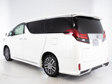 ★展示前点検実施★特殊な機材も用いて、全車点検を実施しております!