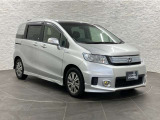 当社の優秀なスタッフがしっかり点検整備をさせていただいてからご納車いたします!さらに!エンジンオイル、エレメント・ミッションオイル・ワイパーゴムを新品交換になります!これで安心して乗って頂けます!