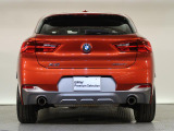 BMWのお車は、走行の安定性とコーナリングの良さを追求し、思い通りにハンドルの操作可能です。試乗車もご用意しておりますので、ぜひ&ldquo;駆け抜ける歓びをご体感ください!