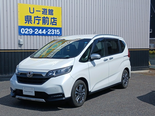 フリード 1.5 ハイブリッド クロスター 