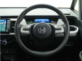 ◆ハンドル全体◆各種スイッチがハンドルから手を放さず操作できるので運転中でも楽に操作できます。