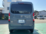 バック時目視しにくいクルマの周囲をカメラで映し出し、安全・安心駐車をサポート♪バックの苦手な方も後ろがハッキリ見えるので安心ですよ♪