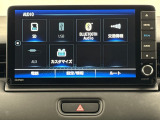 スマートフォンのような操作感の静電式タッチパネル。
