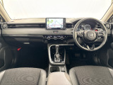 いつでも気持ちよく運転できて、使い勝手のいい収納や体をケアするシート、細部にまでこだわったインテリア♪