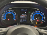 【メーターまわり】ドライバーから見やすい位置にあって安全運転に寄与します。マルチインフォメーションディスプレイでは、クルマに関する情報の確認はもちろん、各種安全機能・装備のON/OFFも設定可能。