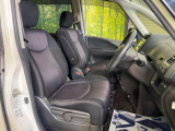 運転席シート廻りは使用感も少なく、良好な状態となっています。丁寧に使われていたことがよくわかりますね。