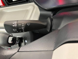 乗り降りしやすく、荷物の積み下ろしや子どもの乗り降りに便利な両側パワースライドドア搭載です。