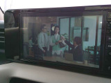 停車中にはTVも見れます。