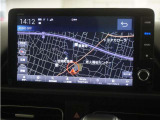 純正9インチHondaCONNECTナビ(LXM-242ZFNi)&バックカメラが装備されているので、普段の使い勝手もロングドライブも快適です。