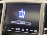 【メーカー純正ナビ】インテリアに溶け込むスタイリッシュな「専用設計」メーカーナビを装備♪視認性や操作性など基本性能にも優れ、より上質なカーライフをお楽しみいただけます。