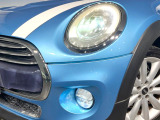 ●LEDヘッドライト:夜間走行時も良好な視界を確保し安心して運転できる高輝度LEDヘッドライトを装備!点灯速度が早く、消費電力も抑えられています。