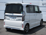 ボディクリーニング後、愛車をピカピカの状態へ保護するコーティング「ブライトパック」がおススメです!水垢がつきにくく、手入れがしやすくなりますよ!いつも愛車をきれいにしておきたい方におススメです。