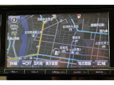 純正9インチSDナビ。CD・DVD・SD・高画質で鮮明な映像が楽しめるフルセグTV対応です。ナビ連動のETC搭載。利用日や料金の確認がモニターで出来て便利ですよ。
