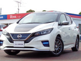 最大95項目の納車前点検整備を実施し、さらに1ヵ月又は1000Km点検が無料で受けられます。日産中古車はバッテリーも保証の対象。保証修理、点検・整備は全国2000カ所の日産サービス工場でサポート。