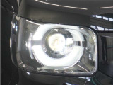【LEDヘッドライト+デイタイムランニングランプ】主流のLEDヘッドライトに、日中でも他者からの視認性を良くするデイタイムランニングランプ装備!スタイリッシュでかっこよく仕上がっています。