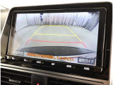 バックガイドモニターで、後方を確認しながら安心して駐車することができます。運転初心者も熟練者も必須の機能ですよ!