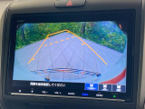 【バックカメラ】駐車時に後方がリアルタイム映像で確認できます。大型商業施設や立体駐車場での駐車時や、夜間のバック時に大活躍!運転スキルに関わらず、今や必須となった装備のひとつです!