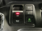 パーキングブレーキはスマートな電子制御式と合わせて渋滞時等にブレーキペダルから足を離しても停車状態を保持してくれるオートブレーキホールド機能で運転が楽になります。スタートはアクセルペダルを踏むだけ