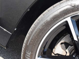 フロントタイヤサイズ225/45R18