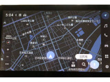 スマホやiPhoneと連携し対応アプリを表示させて使うコネクティッドナビ対応ディスプレイオーディオPlus。フルセグTV対応です。ナビ連動ETC2.0搭載。利用日や料金の確認がモニターで出来ます。