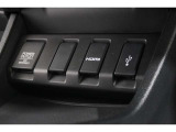 スマートフォンなどの音楽再生が可能なUSB接続ジャック装備車両です♪♪♪