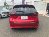 全車中古車保証付きでの販売を行っておりますので、しっかりお車見させていただきます。お車の納車まで2.3週間お時間いただいております。