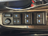 【パワーウインドウ】運転席のスイッチで、各席の窓ガラスの開閉ができます!あると便利ですよね!
