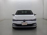 VWは小さな車も、大きな車も、平等です。クラスによって品質や安全性に差を付けない。ボディ剛性と精度、重厚なドアの音はどの車種も共通です。是非一度体感してみて下さい。