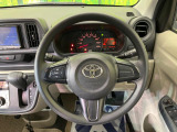 【ステアリングスイッチ】運転中、前方から目線をそらすことなく、オーディオ等の操作が可能な便利機能!安心&快適なドライブを演出してくれます♪