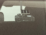 ドライブレコーダーを装備!エンジンを始動すると録画を開始します。録画した映像はナビの画面で確認頂く事も出来ますよ♪