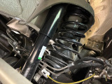お車を安心してお乗りいただく為には、足回りの定期点検が欠かせません。サービスサポート(有償保証)では無料点検もご提供しており、安心のカーライフをお過ごしいただけるサポート体制が整っています。