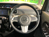 【純正革巻きステアリング】上質な革を使用することで、手にしっかり馴染みとても運転しやすいハンドルです♪