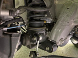 お車を安心してお乗りいただく為には、足回りの定期点検が欠かせません。サービスサポート(有償保証)では無料点検もご提供しており、安心のカーライフをお過ごしいただけるサポート体制が整っています。