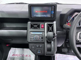 中古車は一物一価、同じようなお車でも、整備状況、外内装の状態など様々です。