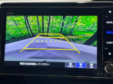 【バックカメラ】駐車時に後方がリアルタイム映像で確認できます。大型商業施設や立体駐車場での駐車時や、夜間のバック時に大活躍!運転スキルに関わらず、今や必須となった装備のひとつです!