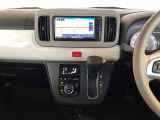 温度を設定すれば、自動で車内の温度管理をしてくれる優れものです♪ATミッションで運転楽々